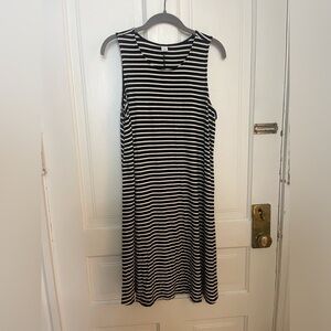 Old Navy Women’s Sleeveless Swing Dress, Striped, Size Large